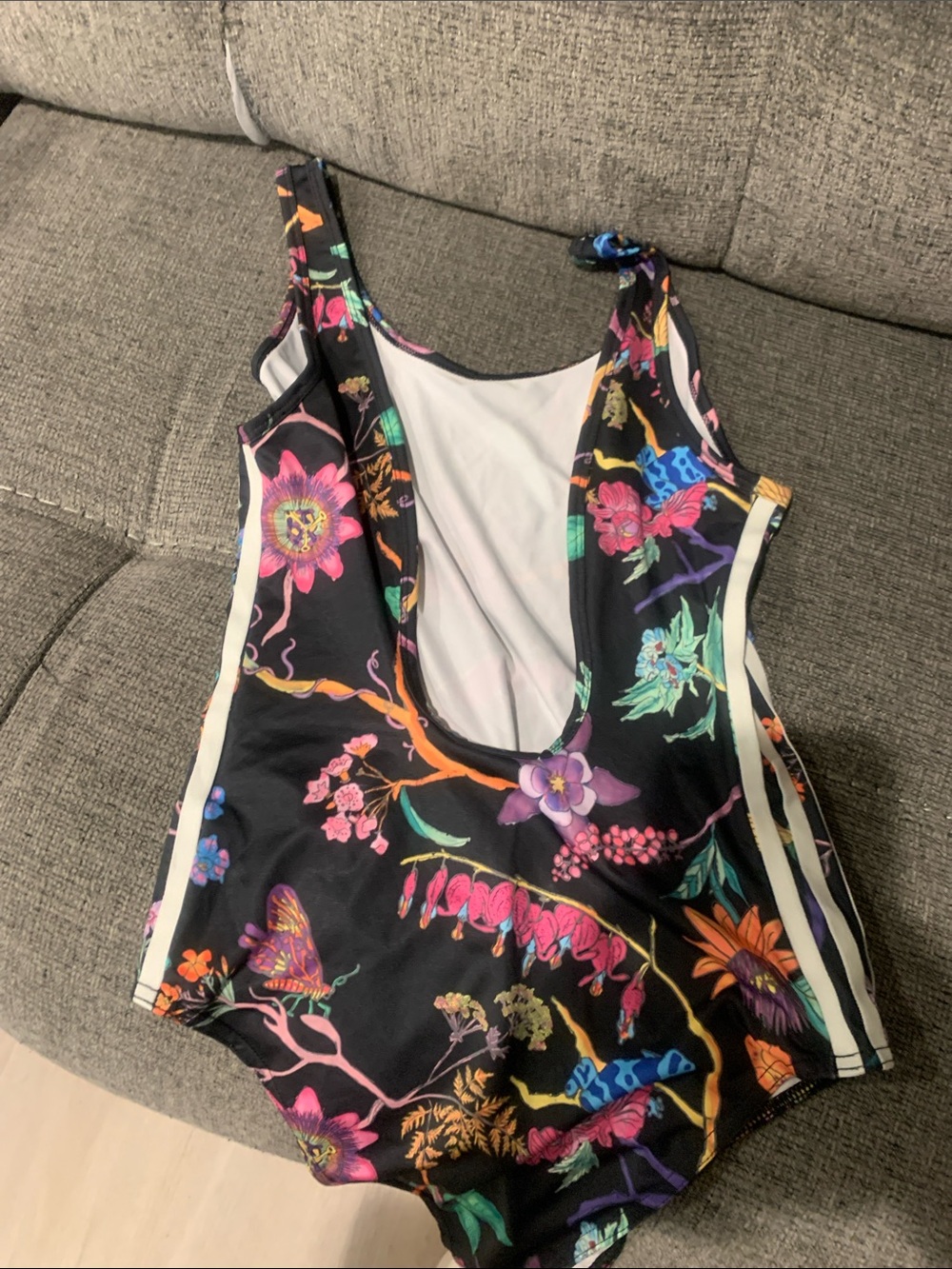 **NWT**adidas Black Floral Print  sexy body suit with White Piping - Picture 3 of 5